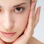 نقش پاک کردن آرایش در مراقبت از پوست